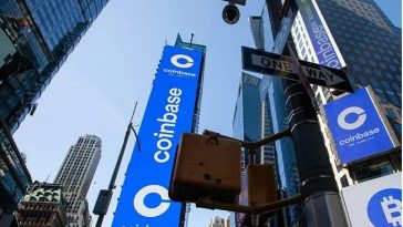 reklama coinbasea na zgradi
